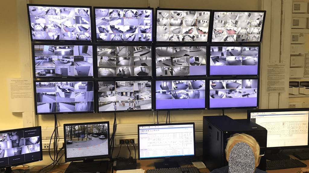 Centro médico
217 cámaras, 2 servidores, sala de control